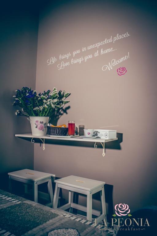 La Peonia Acomodação com café da manhã Nápoles Quarto foto
